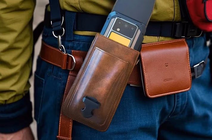Compania Oukitel a prezentat un smartphone „nemuritor”, perfect pentru excursii