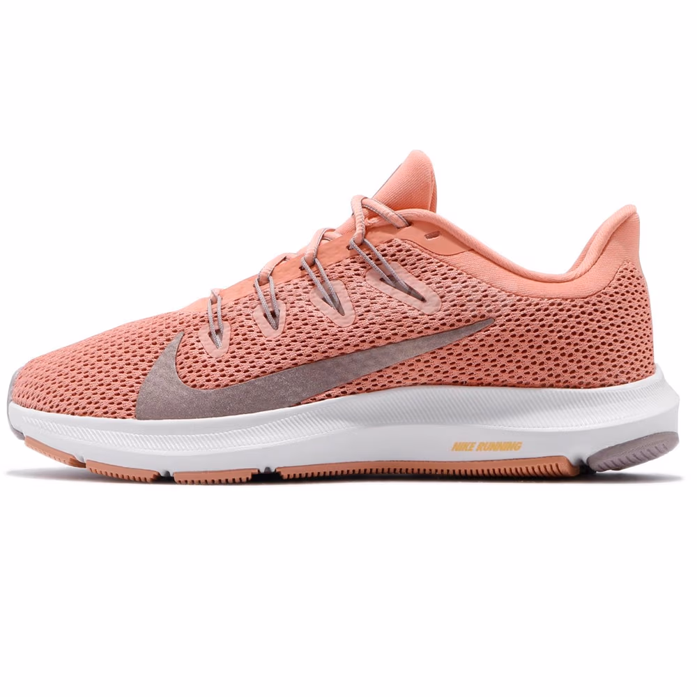 Кроссовки Nike WMNS QUEST 2