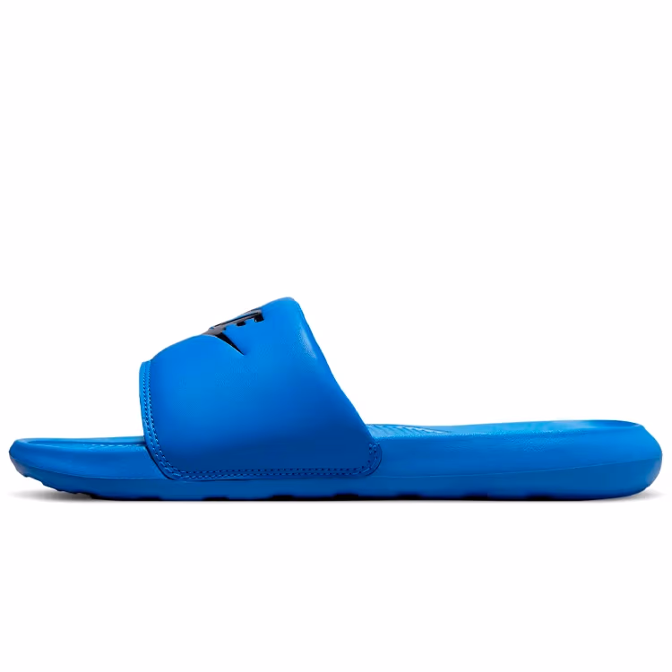 Шлепанцы Nike VICTORI ONE SLIDE