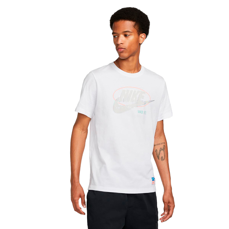 Футболка мужская Nike M NSW TEE VARSITY HBR XL Белый photo 1 Футболка мужская Nike M NSW TEE VARSITY HBR XL Белый photo 1
