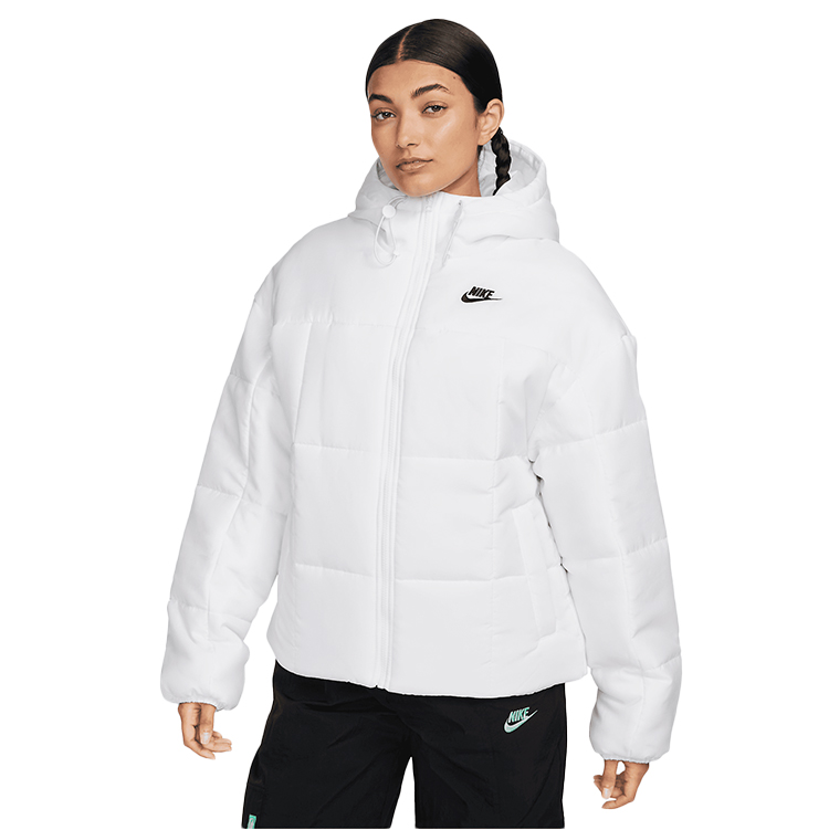 Scurta Nike W NSW ESSTL THRMR CLSC PUFFER L alb Femei photo 1 Scurta Nike W NSW ESSTL THRMR CLSC PUFFER L alb Femei photo 1