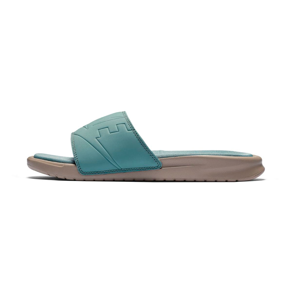 Slapi Nike BENASSI JDI ULTRA SE pt Femei / 36.5 / Verde photo 2