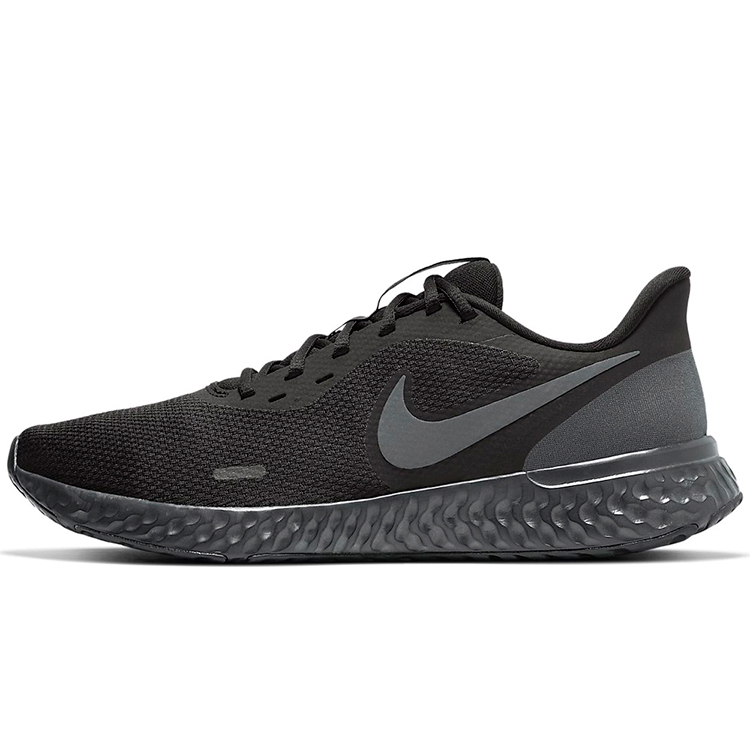 Кроссовки Nike REVOLUTION 5 photo Кроссовки Nike REVOLUTION 5 photo