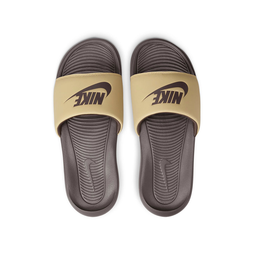 Slapi Nike VICTORI ONE SLIDE pt Barbati / 44 / Maro photo 1 Slapi Nike VICTORI ONE SLIDE pt Barbati / 44 / Maro photo 1