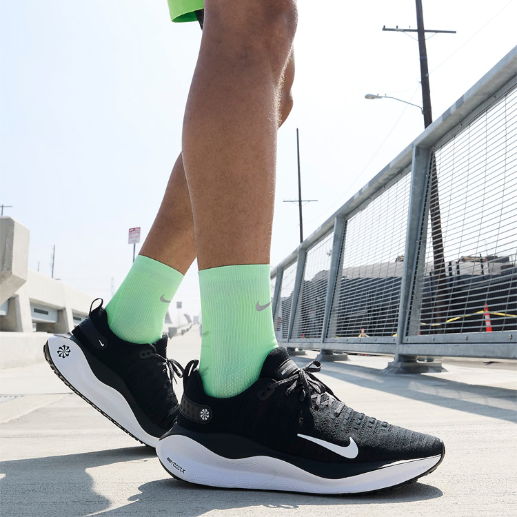 Кроссовки Nike REACTX INFINITY RUN 4 / Мужской / 41 / Черный photo 3