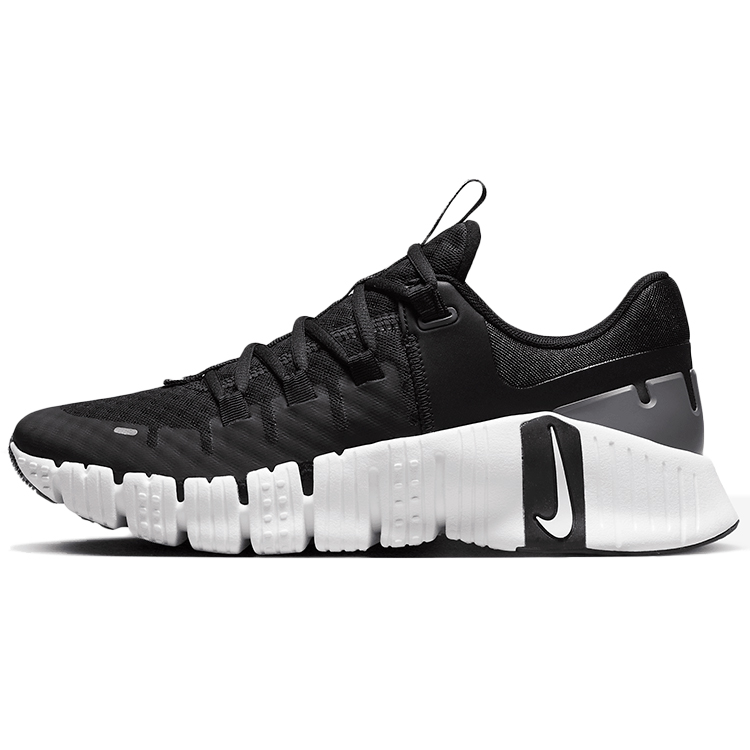 Кроссовки Nike W FREE METCON 5 photo Кроссовки Nike W FREE METCON 5 photo