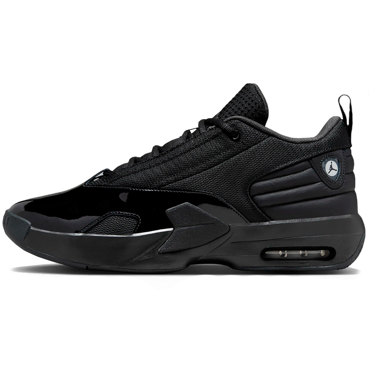 Кроссовки Nike JORDAN MAX AURA 6 photo Кроссовки Nike JORDAN MAX AURA 6 photo