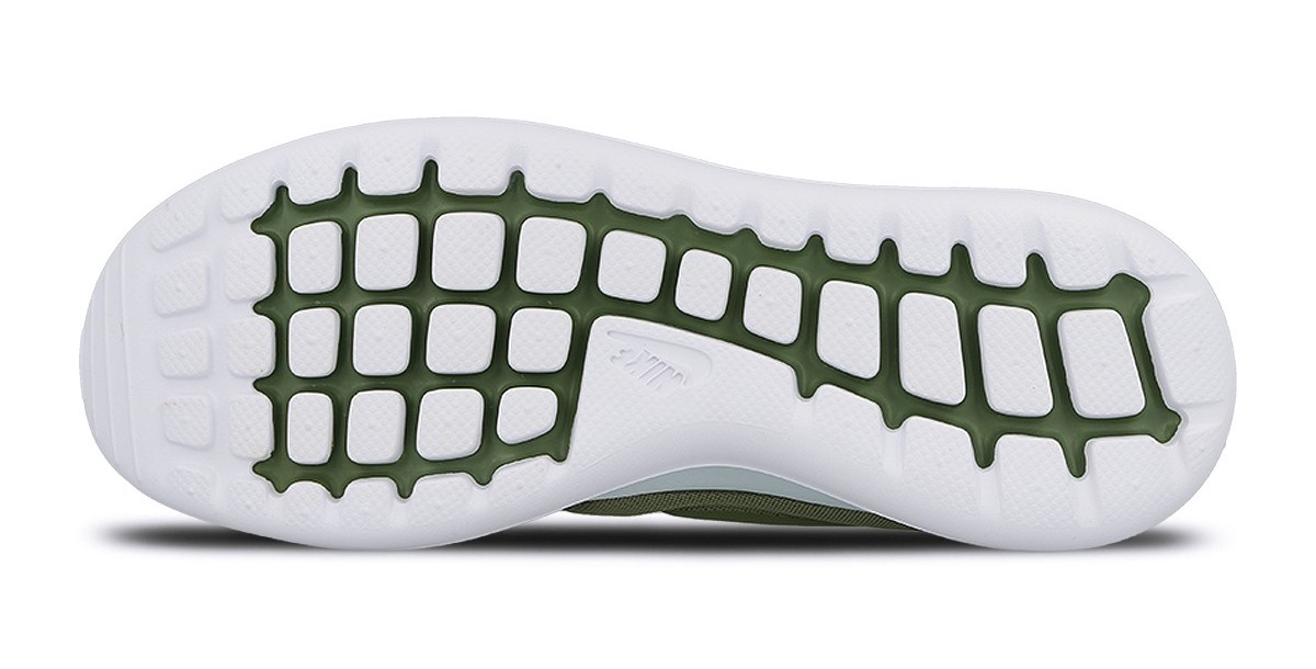 Кроссовки Nike ROSHE TWO / Женский / 37.5 / Зелёный photo 2