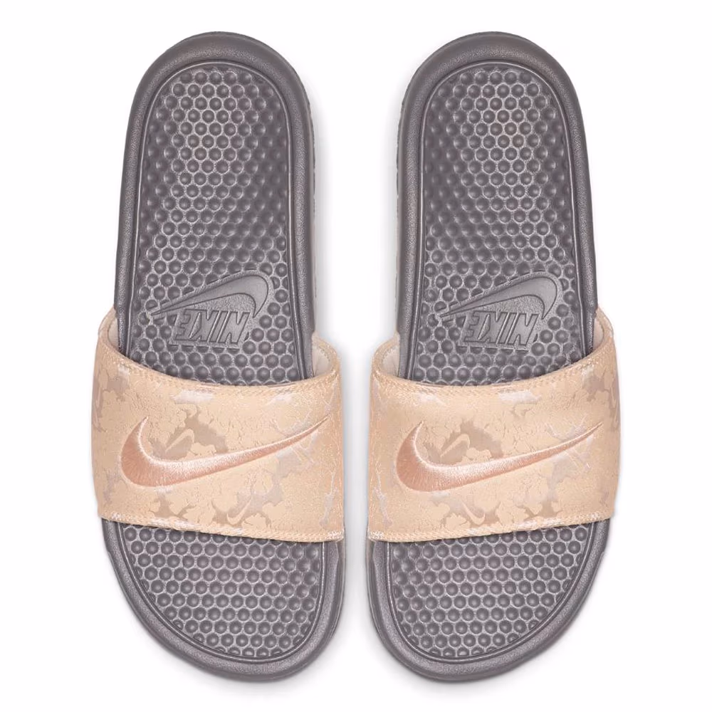 Шлепанцы Nike WMNS BENASSI JDI TXT SE