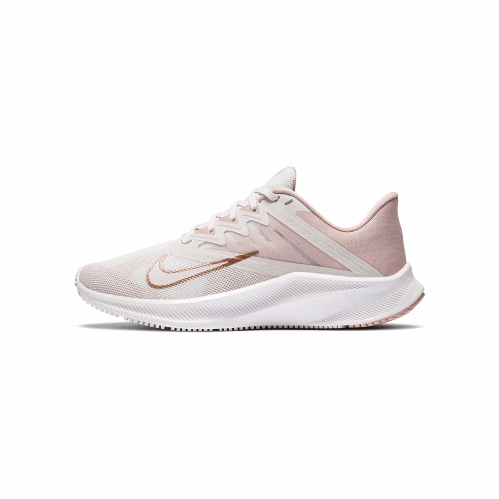 Кроссовки Nike WMNS QUEST 3