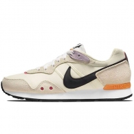Кроссовки Nike WMNS VENTURE RUNNER thumbnav