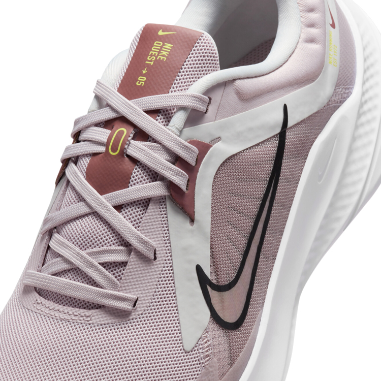 Кроссовки Nike QUEST 5 / Женский / 36.5 / Розовый photo 3