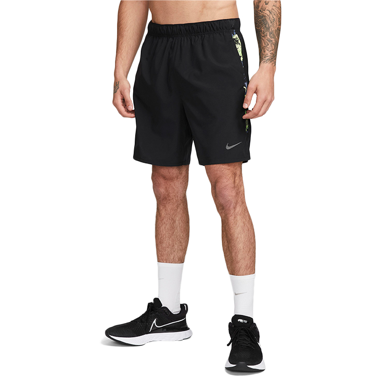 Sorti Nike M NK DF S72 CHLLGR SHORT 7UL photo Sorti Nike M NK DF S72 CHLLGR SHORT 7UL photo