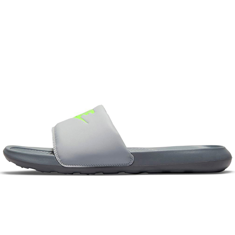 Шлепанцы Nike VICTORI ONE SLIDE photo 1