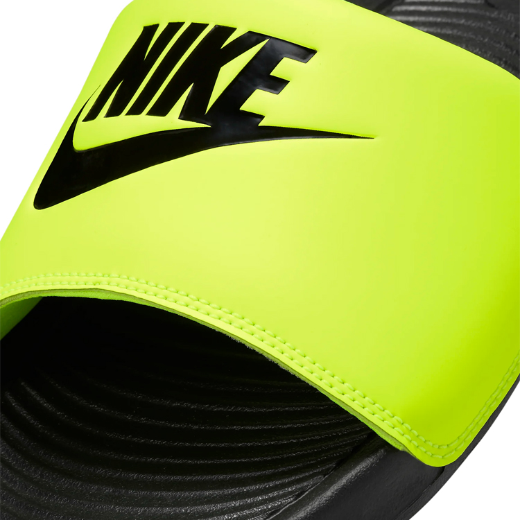 Slapi Nike VICTORI ONE SLIDE pt Barbati / 38.5 / Negru-galben photo 5