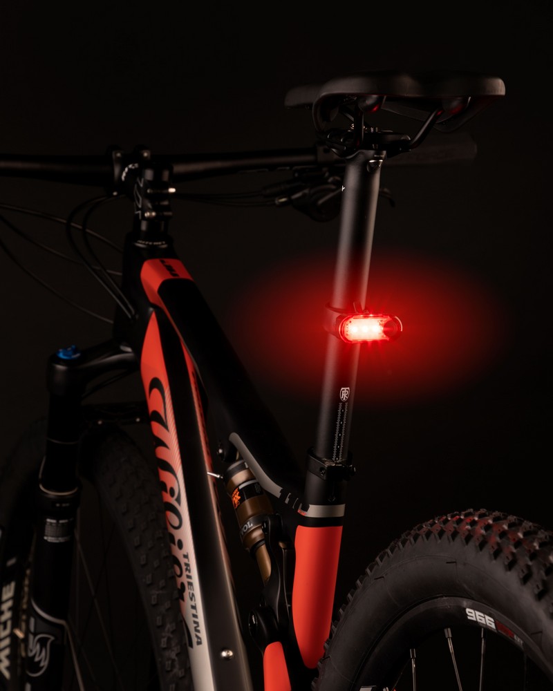 Fara spate Force PILL 12LM, 3 x LED, USB photo 3