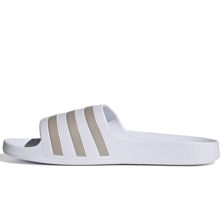 Slapi Adidas ADILETTE AQUA photo Slapi Adidas ADILETTE AQUA photo