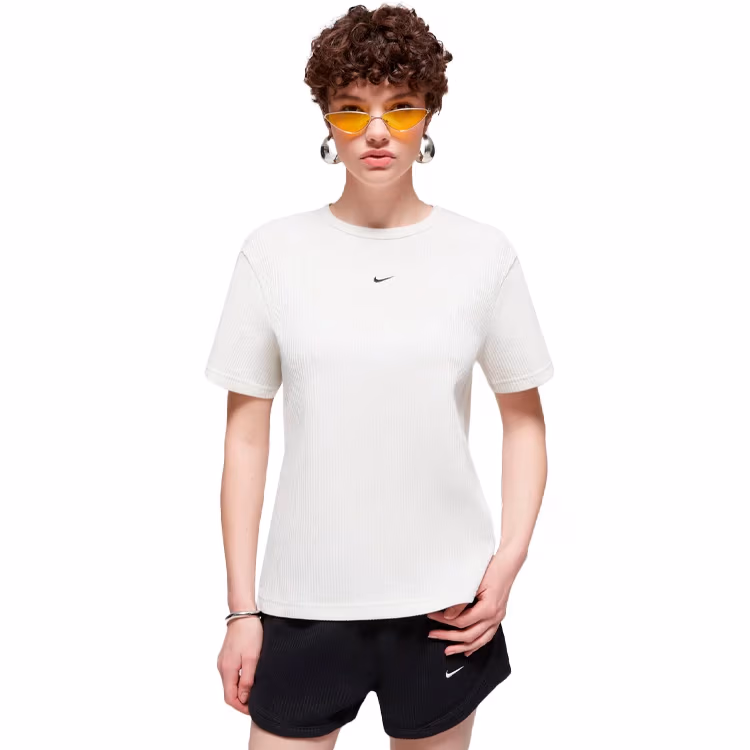 Футболка Nike W NSW NK CHLL WFL SS TOP