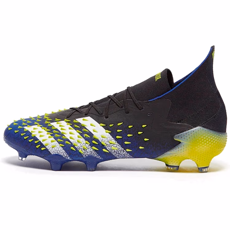 Бутсы Adidas PREDATOR FREAK .1 FG