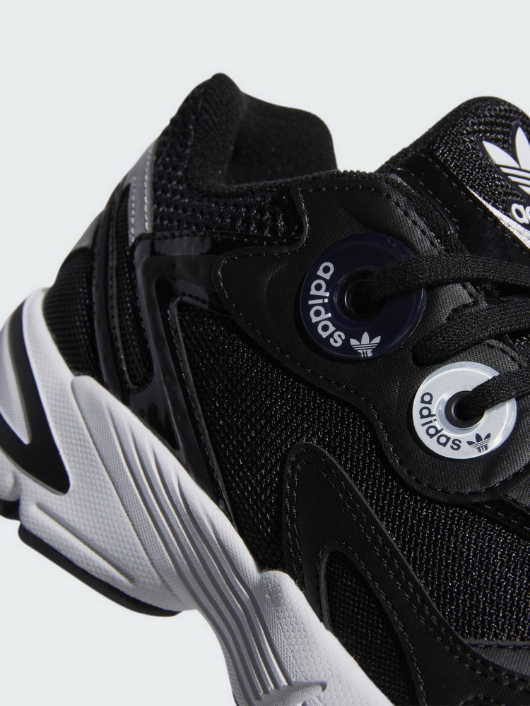 Кроссовки Adidas Originals Astir / Мужской / 36 / Черный/Белый photo 3