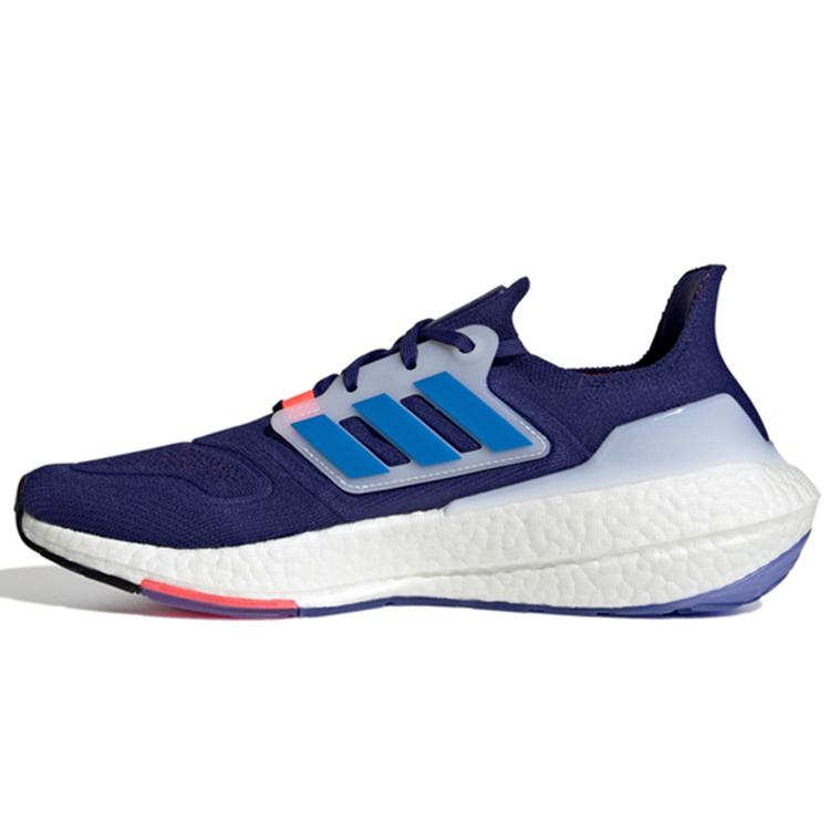 Кроссовки Adidas ULTRABOOST 22 photo Кроссовки Adidas ULTRABOOST 22 photo