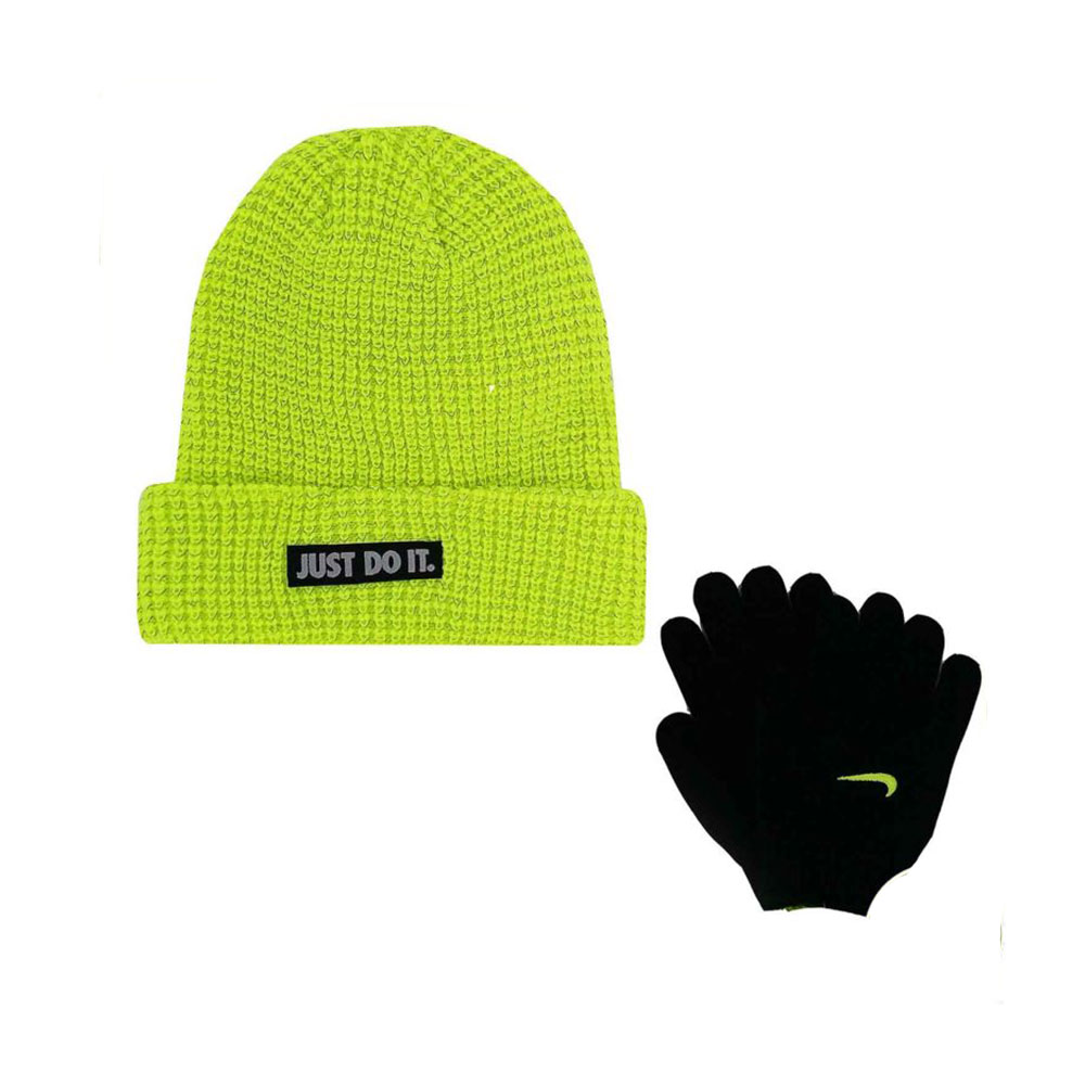 Set Caciula + manusi Nike NAN REFLECTIVE BEANIE GLOVE SE 4-7 Hachi photo 1 Set Caciula + manusi Nike NAN REFLECTIVE BEANIE GLOVE SE 4-7 Hachi photo 1