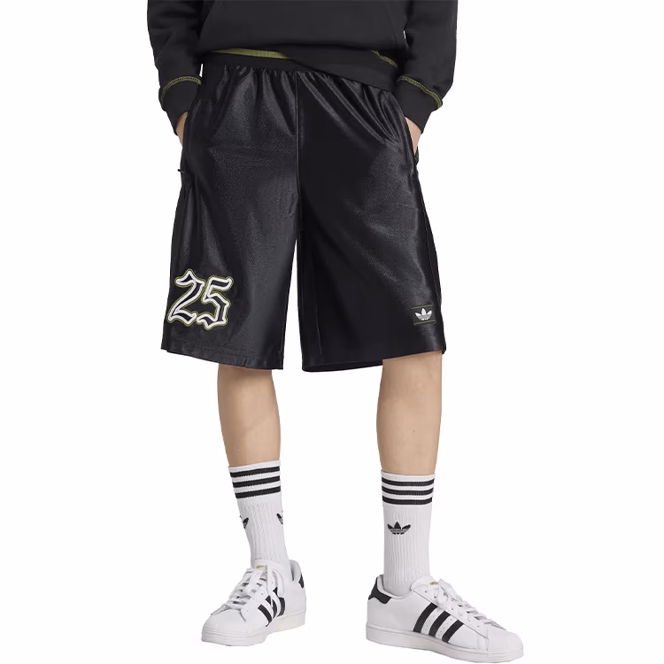 Sorti Adidas GRFX SHORT