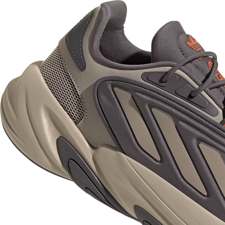Incaltaminte Sport Adidas OZELIA pt Barbati / 44 / Maro photo 4