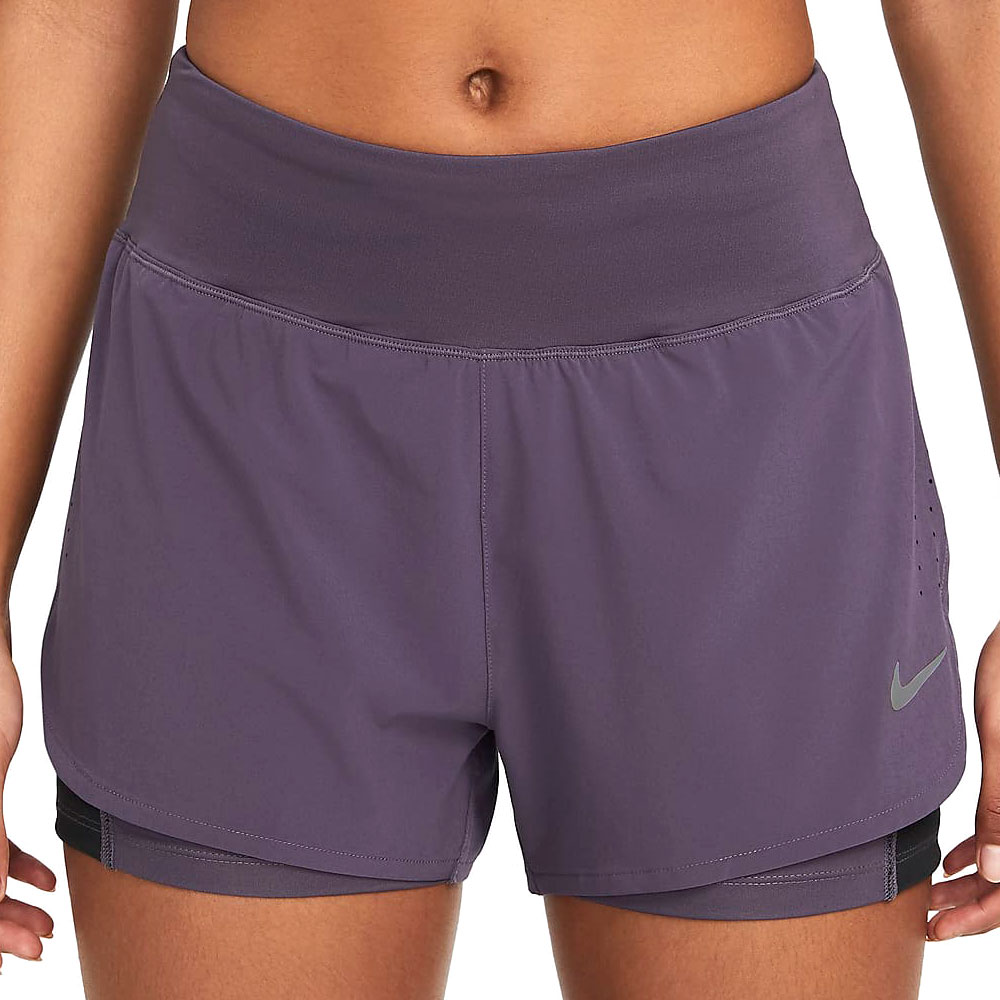 Шорты Nike W NK ECLIPSE 2IN1 SHORT photo Шорты Nike W NK ECLIPSE 2IN1 SHORT photo