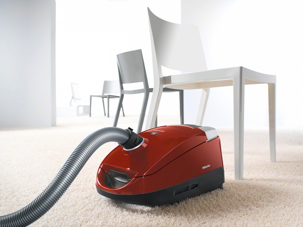 Пылесос с мешком Miele SDCB0 / 1800Вт / Красный photo 5