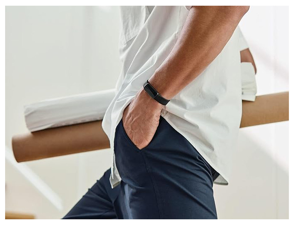 Фитнес-браслет Fitbit Luxe Черный / 0.96 дюйм  photo 5