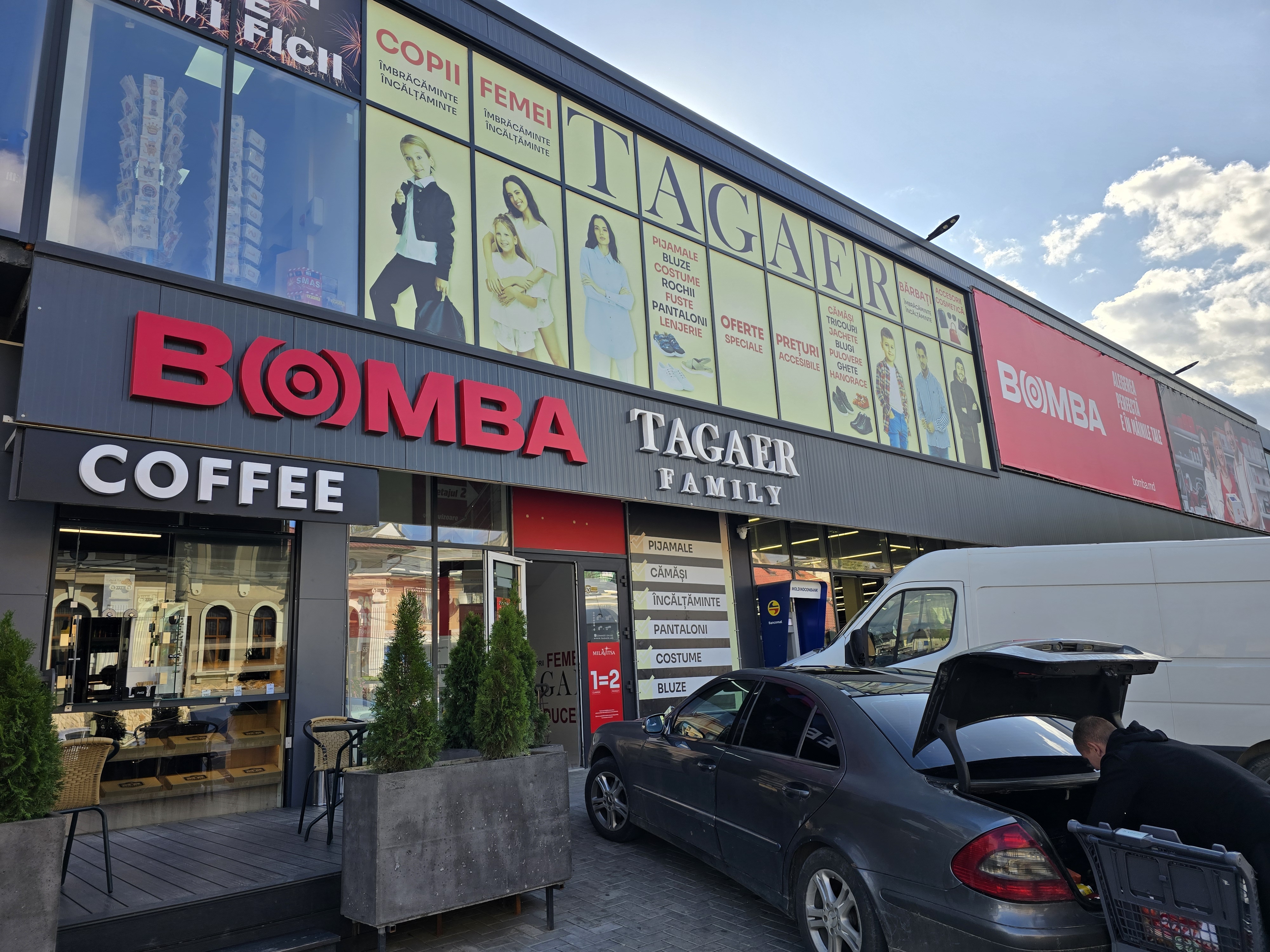 shop 11